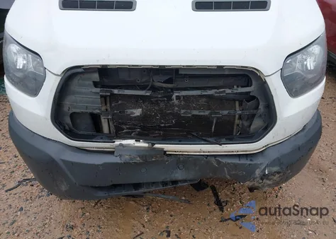 2019 Ford Transit-250 z USA, uszkodzony, nr VIN 1FTYR2XV2KKB32433